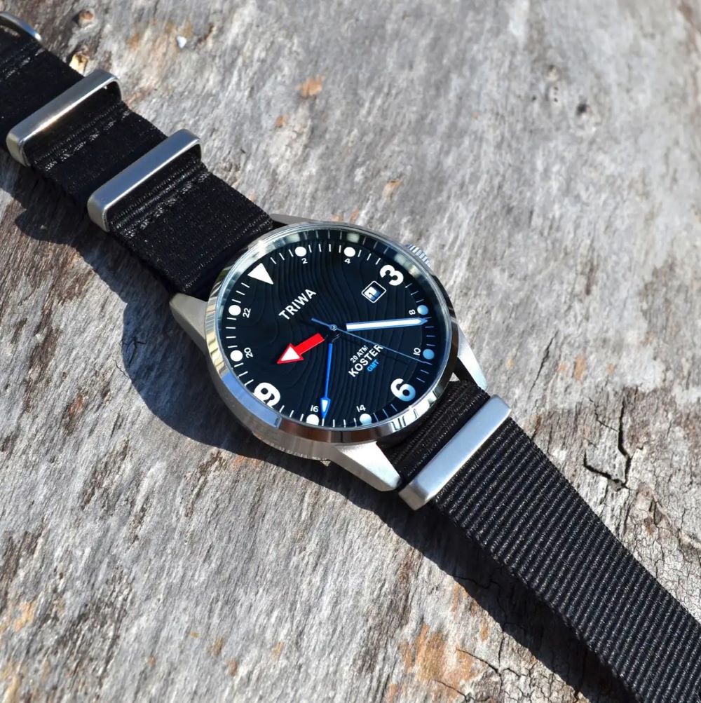 TRIWA Armbanduhr KOSTER "Ocean Plastic", schwarzes Zifferblatt mit Textilband – Bild 3